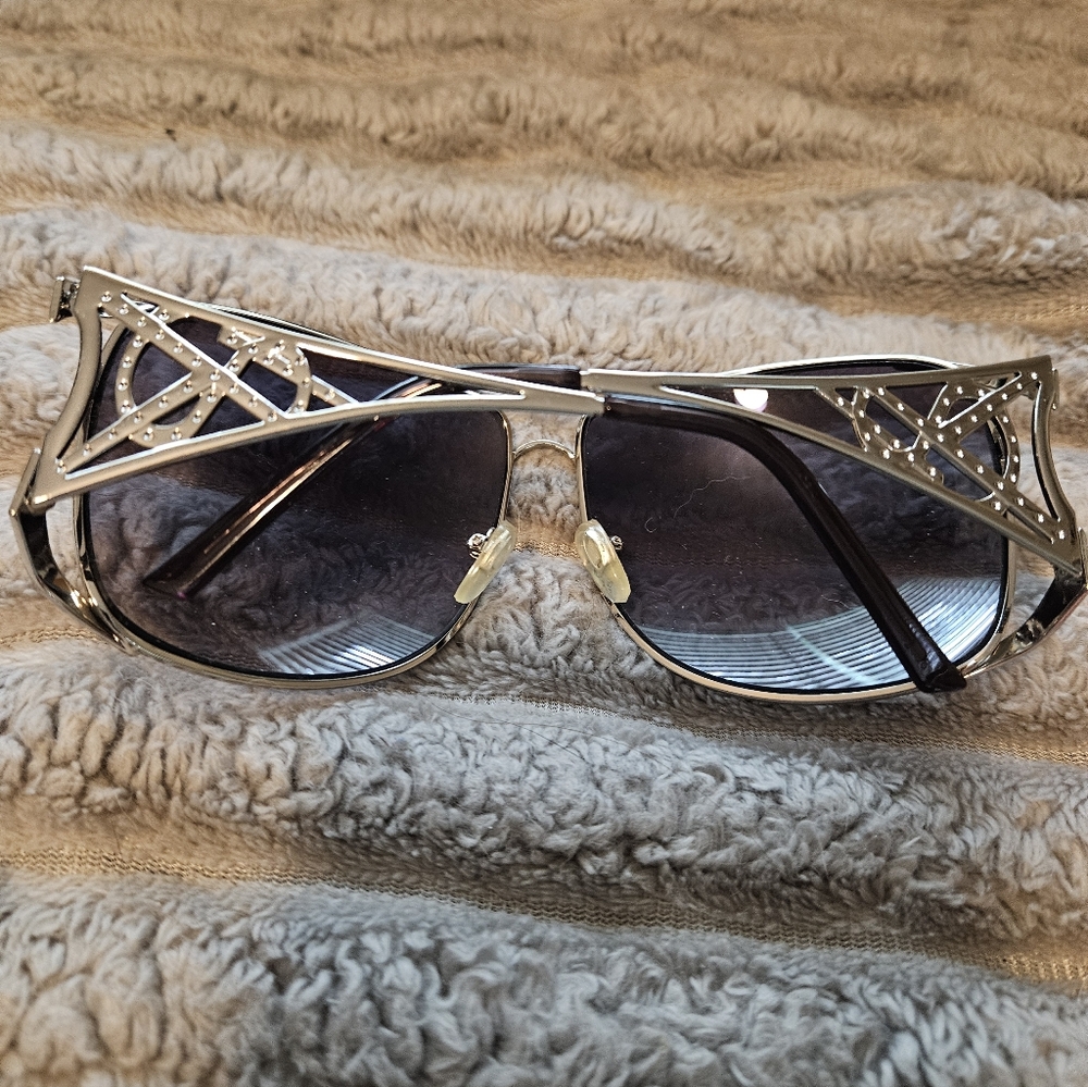 SALE ** Silver Geometric Sunglasses